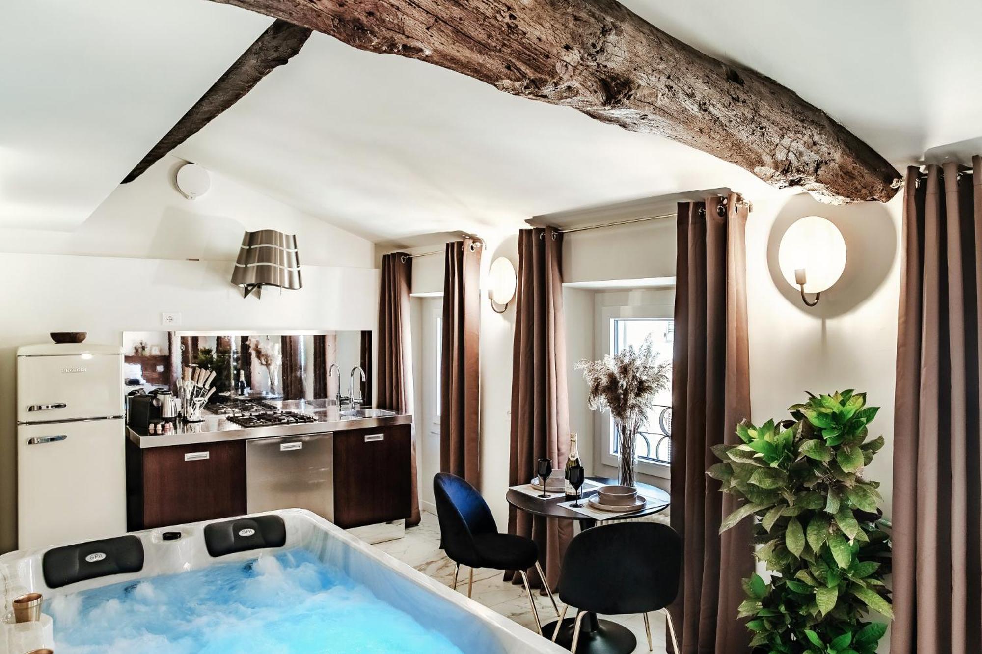 Sahara & Amazzonia Luxury Rooms- The House Of Travelers Côme Esterno foto