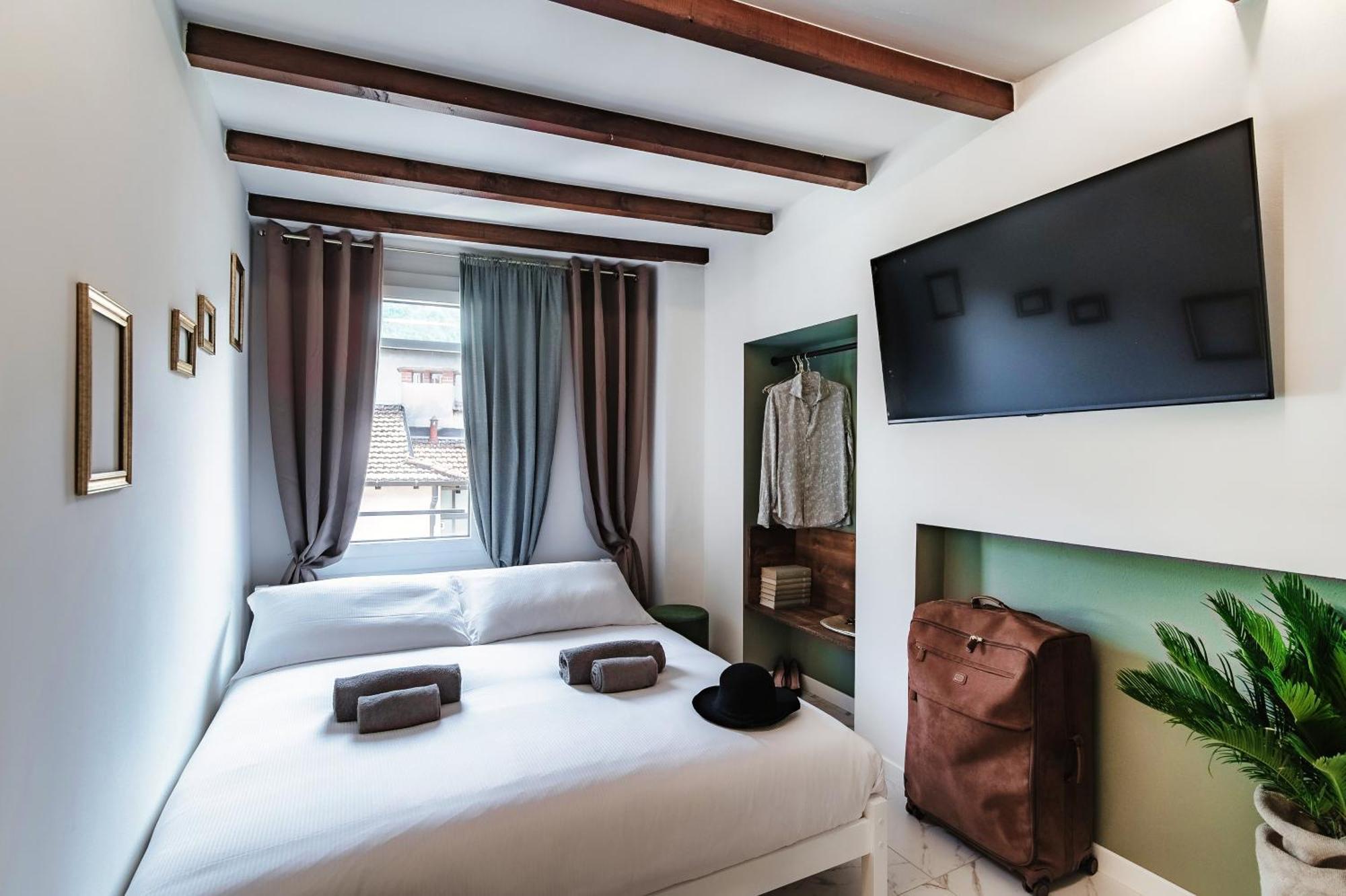 Sahara & Amazzonia Luxury Rooms- The House Of Travelers Côme Esterno foto
